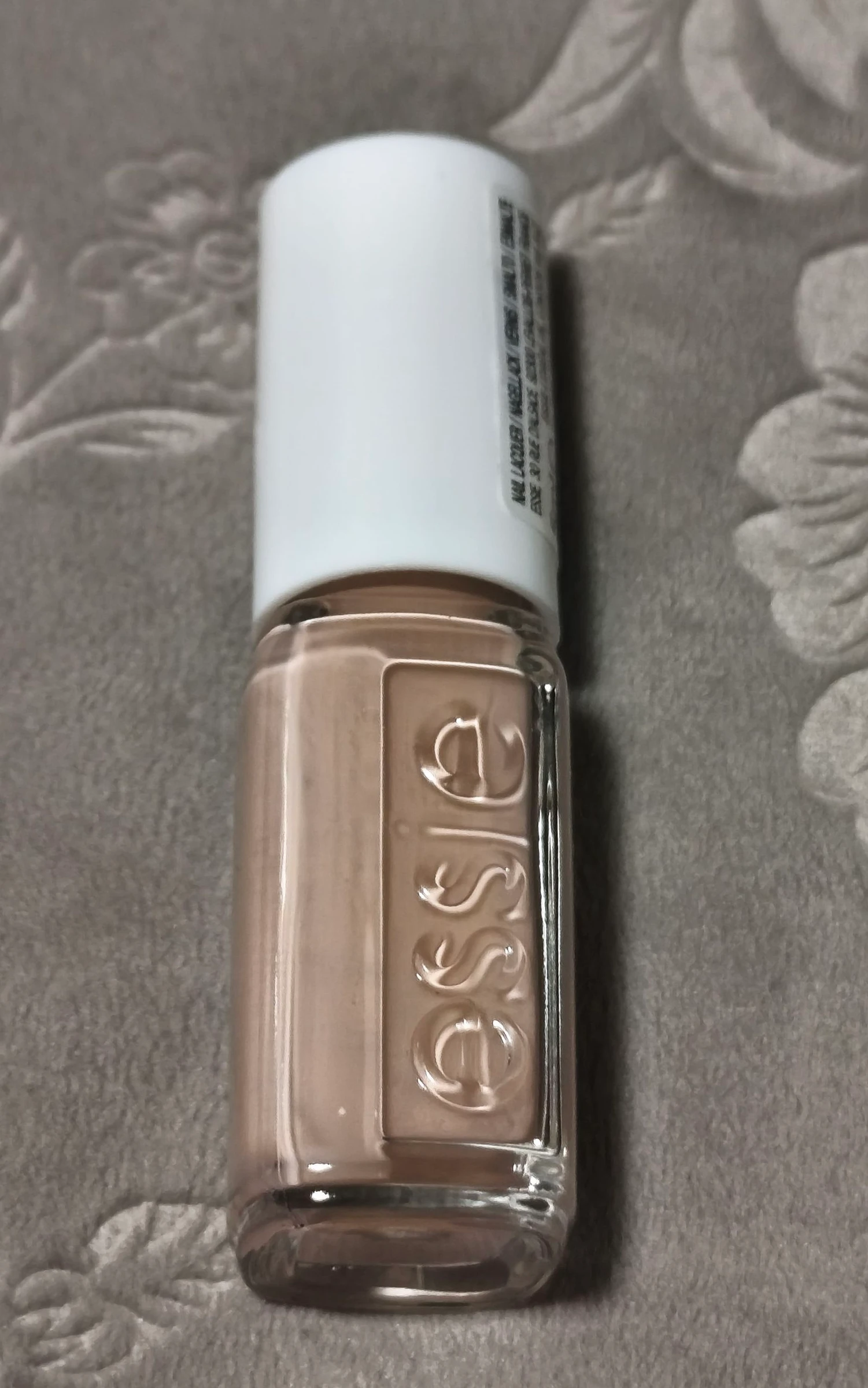 2 esmaltes de Essie – photo 2